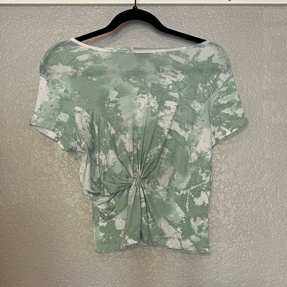 Medium green top with scrunch in front